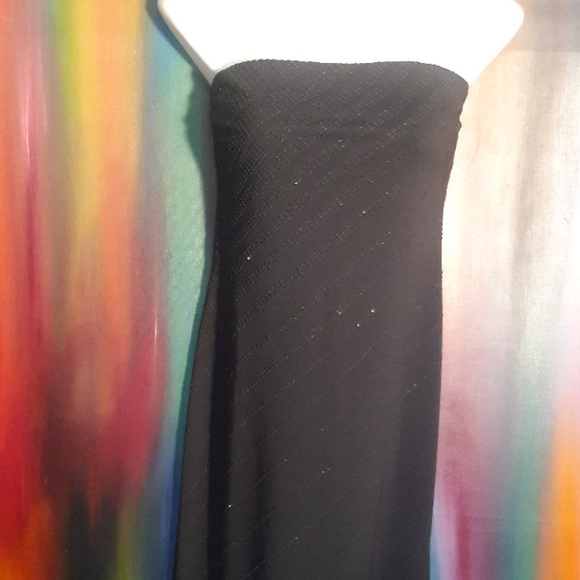 Express Strapless Dress - Picture 3 of 10